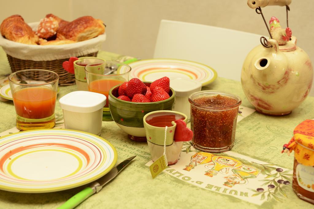 Mas De Carabelle Bed & Breakfast La Roque-Alric Bagian luar foto